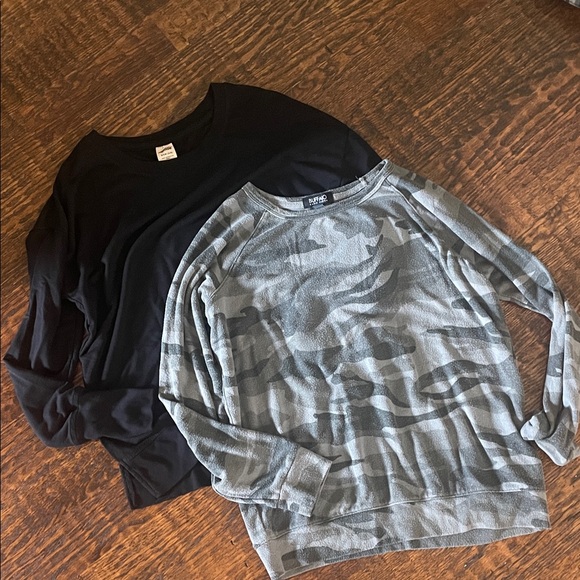 Avia Tops - Lot of long sleeve light weight sweatshirts